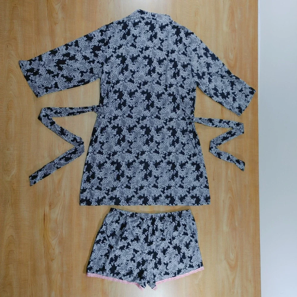 Rene Rofe Sleepwear Women's Black White Floral Robe Kimono Shorts Set‎ Size L